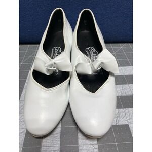Barbette's Dancewear 7M White Bow Shoes Square Dance